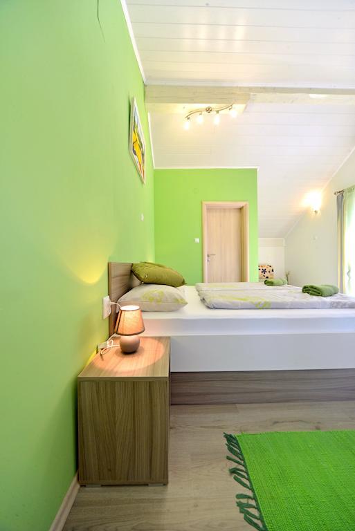 Guest House Rudine สลูน ห้อง รูปภาพ